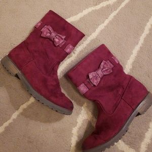 Burgundy little girl boots with bow